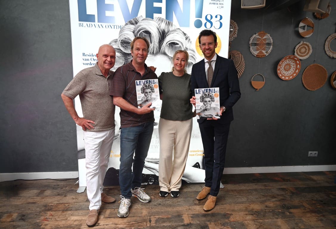 Presentatie zomernummer LEVEN Magazine in herfstachtig Katwijk