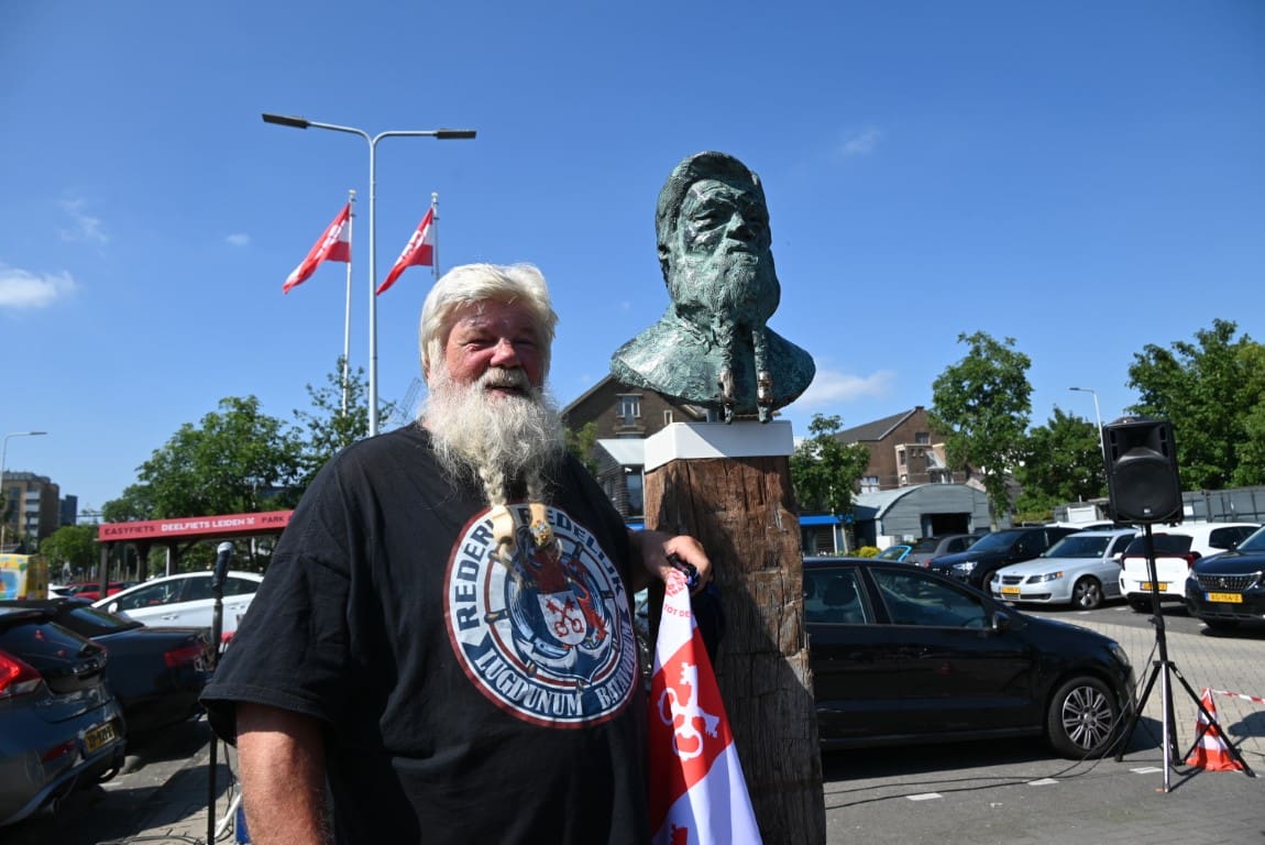 Borstbeeld voor Peter Labrujère